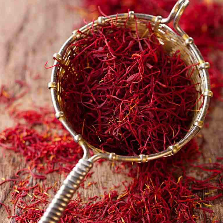 dùng nhụy hoa nghệ tây (Saffron) chữa mất ngủ
