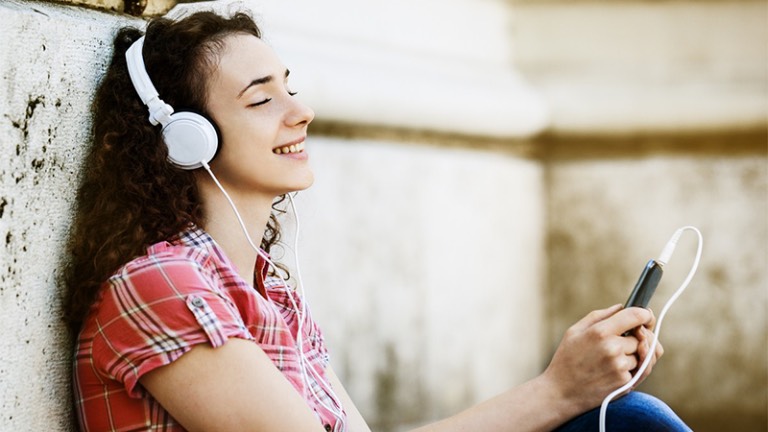 Cách giúp cải thiện tâm trạng bằng âm nhạc