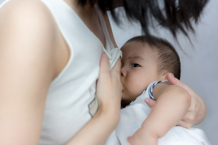 mẹ bị stress khi cho con bú mẹ bị stress khi cho con bú