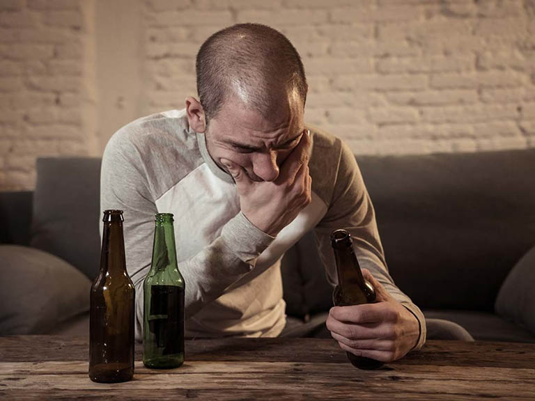 Điều trị hội chứng cai rượu Điều trị hội chứng cai rượu
