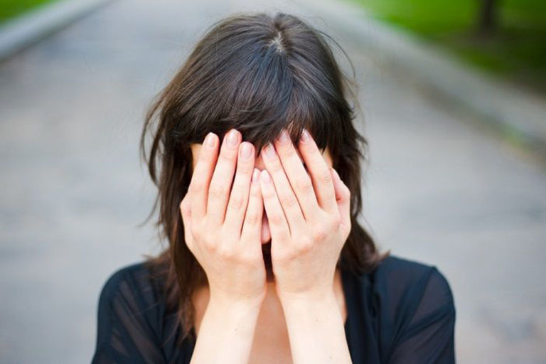 lớn lên trong một gia đình độc hại con trẻ lớn lên trong gia đình độc hại