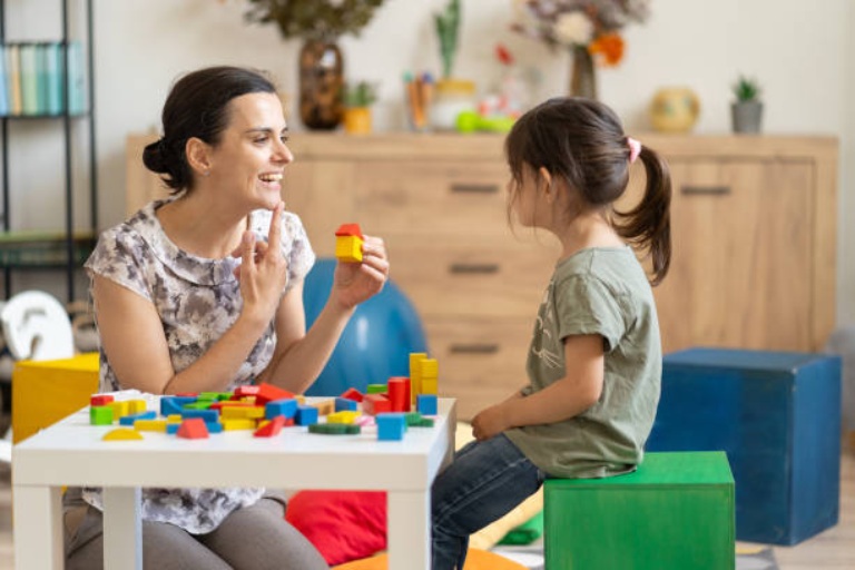 phương pháp dạy trẻ tự kỷ chậm nói
