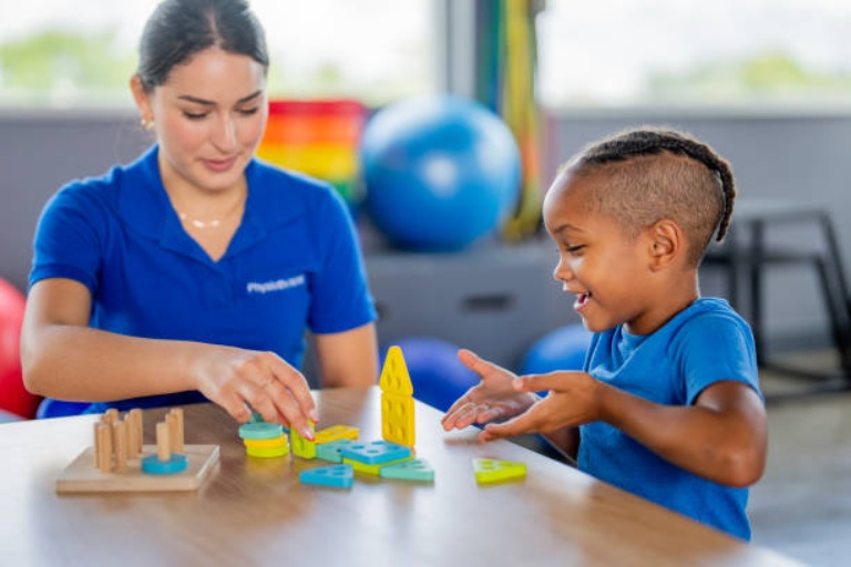 cách chăm sóc trẻ bị ADHD