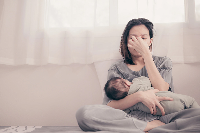 cách vượt qua trầm cảm sau sinh không dùng thuốc