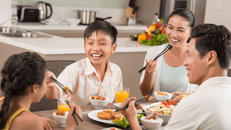 bạn nên tạo thói quen chung cho các thành viên khi buồn chuyện gia đình