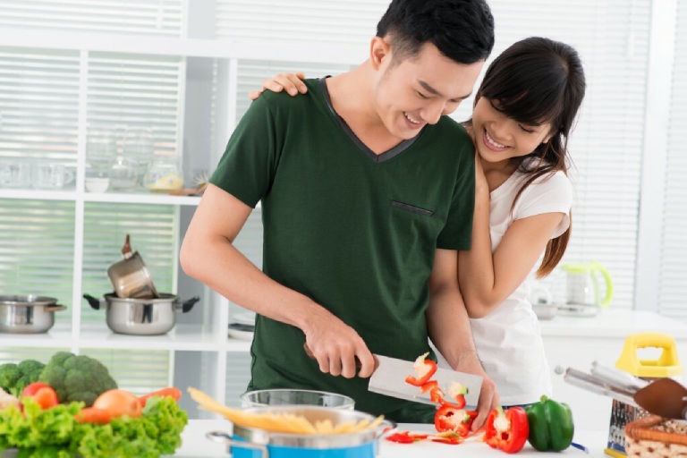 Có nên sống thử trước hôn nhân
