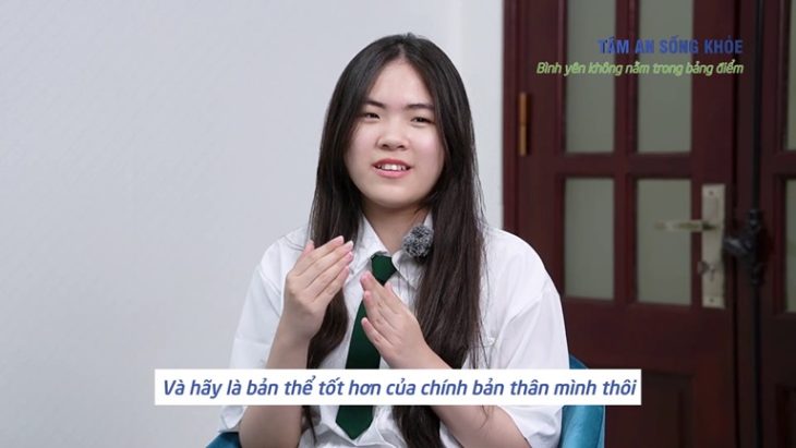ĐHL tự tin chia sẻ câu chuyện vượt qua áp lực điểm số trên talkshow Tâm an sống khỏe