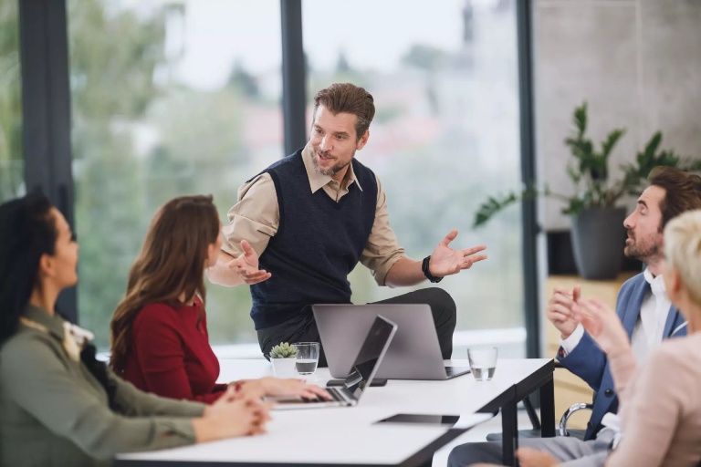 Ứng dụng hiệu ứng đóng khung tâm lý tích cực trong công việc