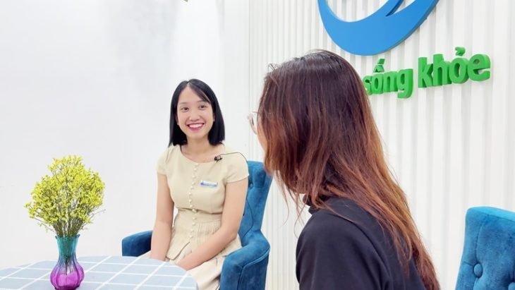 Chuyên gia Tâm lý Trương Đài Trang đồng hành cùng khách hàng vượt qua tác động của tích cực độc hại