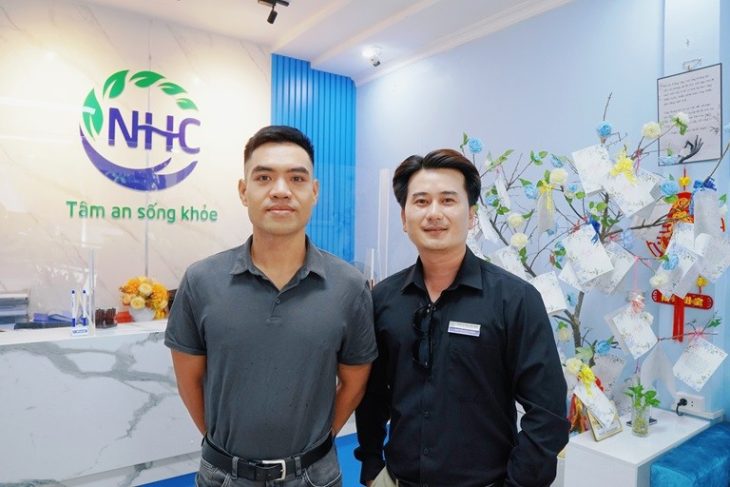 P.H đồng hành cùng Chuyên gia Đức Chính trong quá trình gỡ rối tâm lý