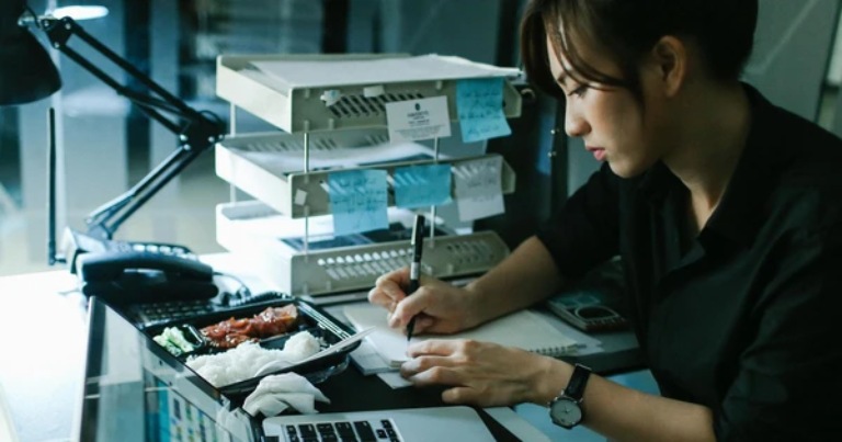 Nguyên nhân gây ra bận rộn ảo