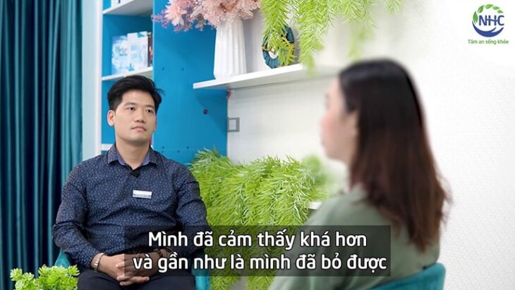 Hành vi tự làm hại bản thân do căng thẳng và mâu thuẫn học đường ở sinh viên trẻ