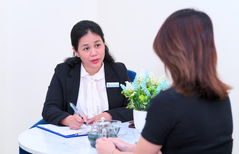 tư vấn tâm lý cho người mắc chứng ngủ rũ tại NHC Việt Nam