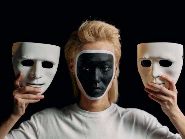 Ái kỷ ác tính malignant narcissism