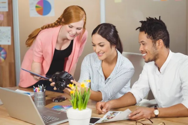 Nên làm gì khi tiếp xúc với người ái kỷ ác tính