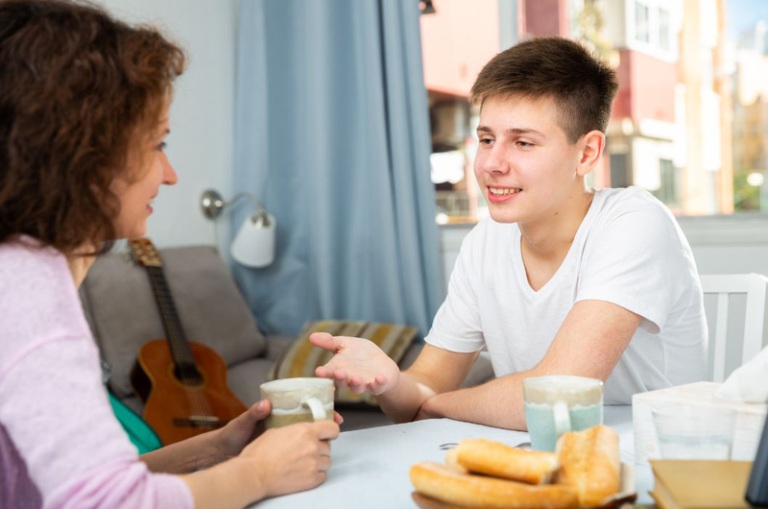 cách nói chuyện với con hiệu quả