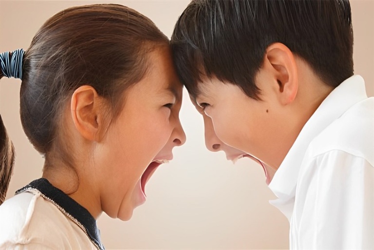 Hậu quả khi con hay đánh người khác