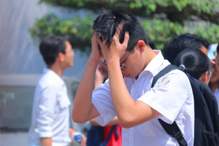 Dấu hiệu trầm cảm ở học sinh THCS
