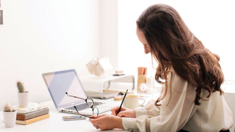 cách vượt qua hội chứng sợ đi làm