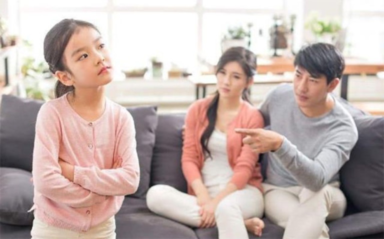 Bố mẹ không hiểu con cái