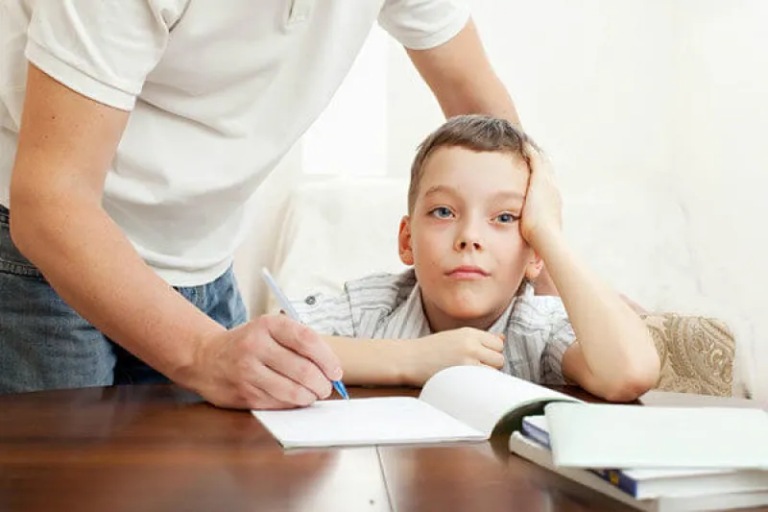 con lười học ham chơi phải làm sao