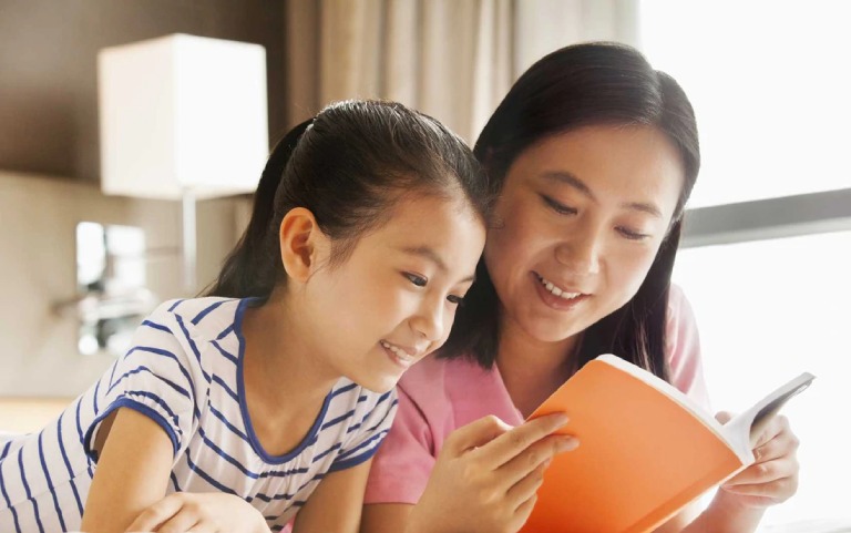 Cách cai nghiện điện thoại cho trẻ tại nhà