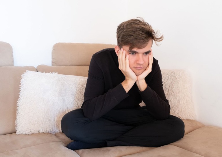 Dấu hiệu cho thấy con có ý định bỏ nhà đi bụi