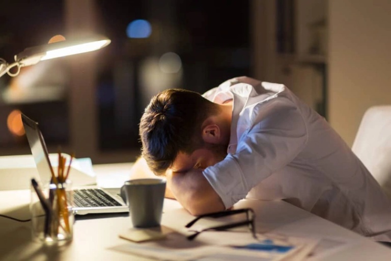 Nguyên nhân khiến bạn luôn mệt mỏi dù không làm quá nhiều