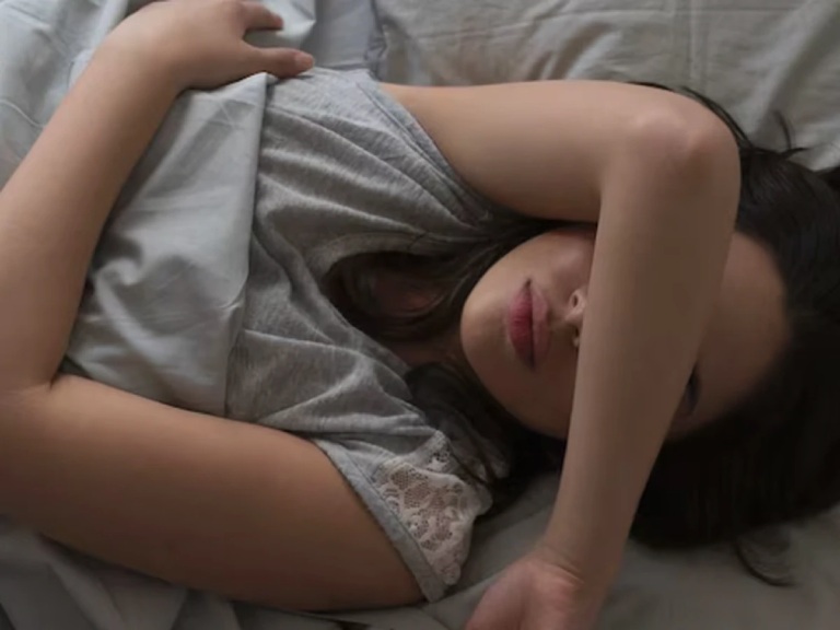 1 ngày ngủ 5 tiếng được không