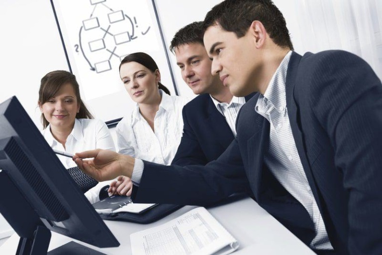 Cách giúp CEO giảm stress bằng việc phân quyền rõ trách nhiệm cho đội ngũ quản lý