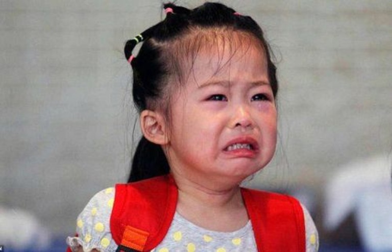 Tình trạng con không muốn đi học kéo dài ảnh hưởng như thế nào