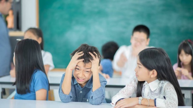 Con ngại giao tiếp