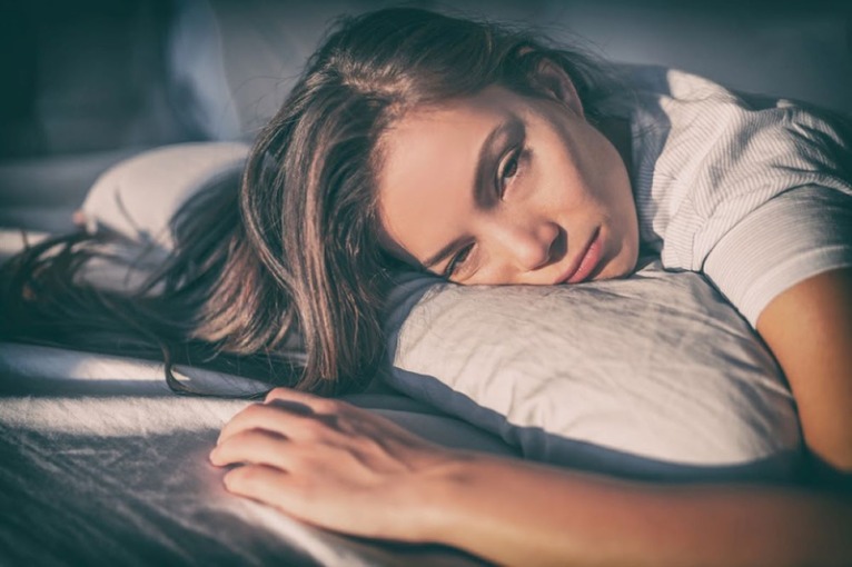 Suy nghĩ nhiều không ngủ được kéo dài