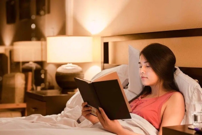 Cải thiện chất lượng giấc ngủ cho người trầm cảm ngủ nhiều