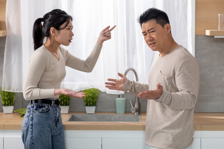 hậu quả khi Chồng chỉ lo kiếm tiền, ít quan tâm gia đình