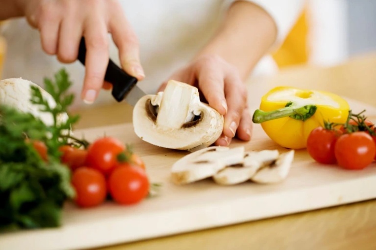 Self Care mỗi ngày thông qua những sở thích giúp thư giãn và yêu thương bản thân